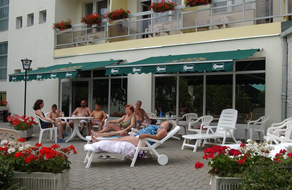 Hotel Nagyerdo Debrecen Eksteriør billede