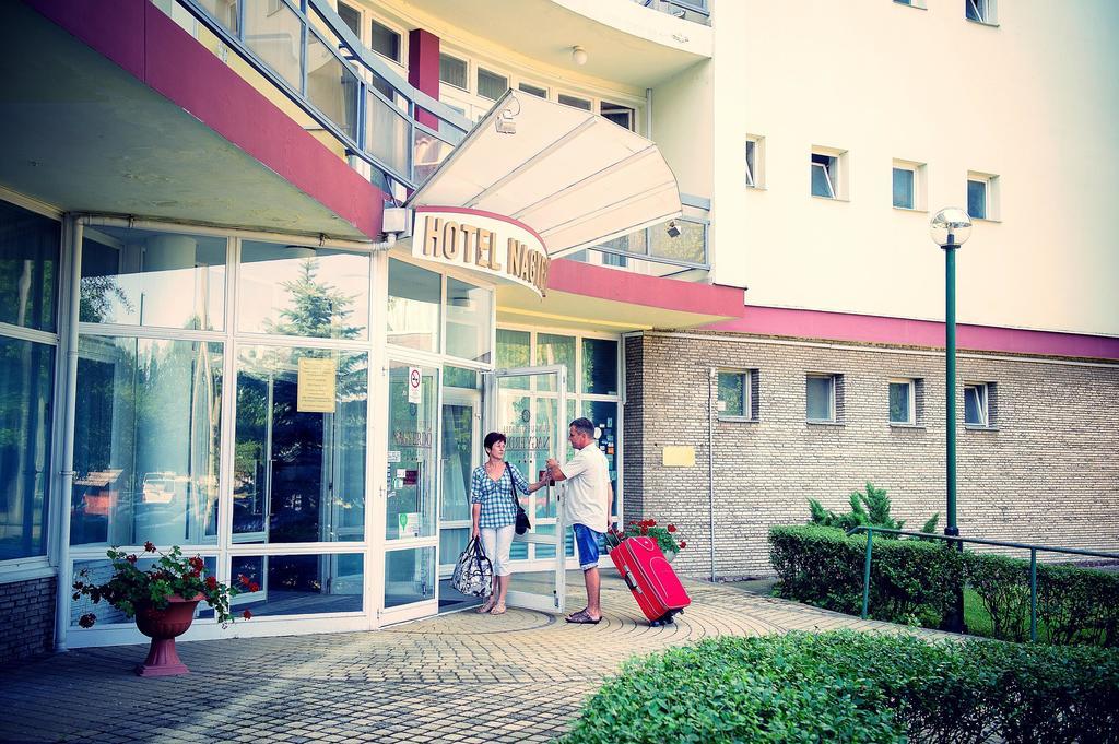 Hotel Nagyerdo Debrecen Eksteriør billede